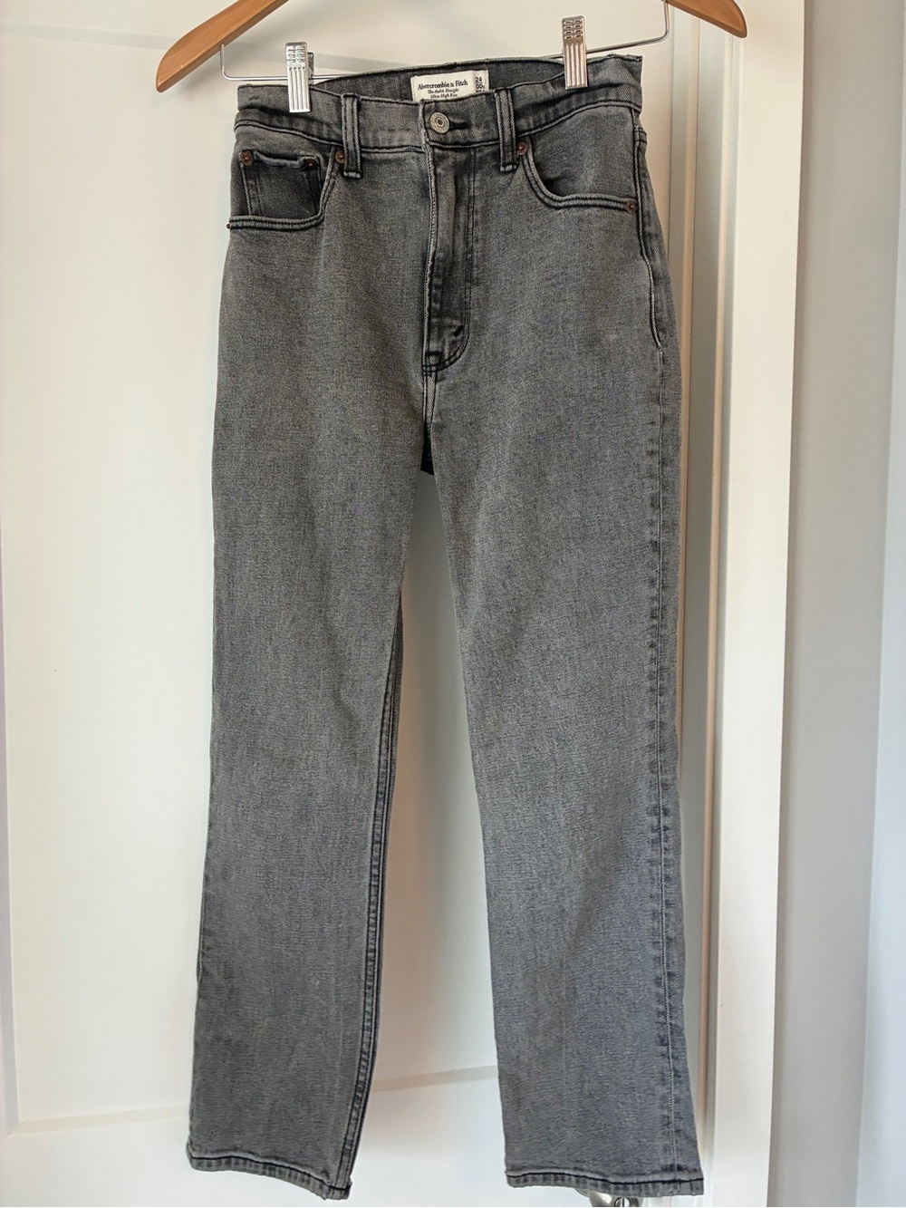 Abercrombie & Fitch Women's Ultra High Rise Straight Leg Jeans - Gray Wash